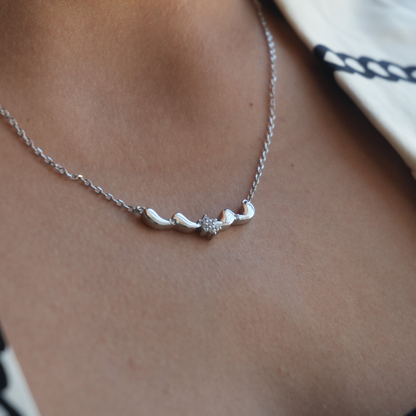 The Luminous Bloom Curve Pendant