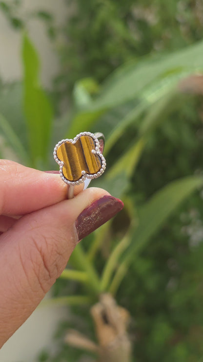 The Clover Ring