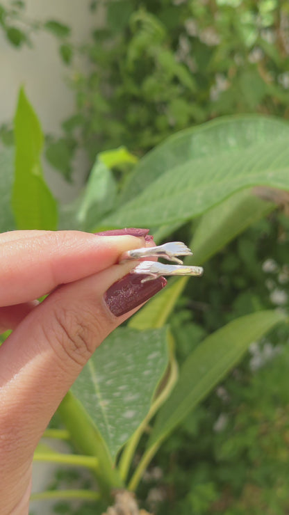 The Classic Hug Ring